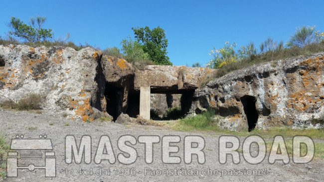 4 mag. La Grotta...